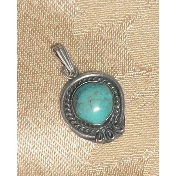 VTG Native American Blue-Green Turquoise Sterling Silver Filigree Pendant - Picture 6 of 8